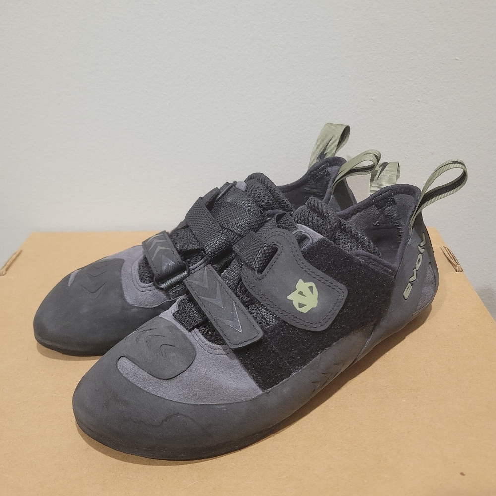 Evolv Kronos Climbing Shoes Size 11.5